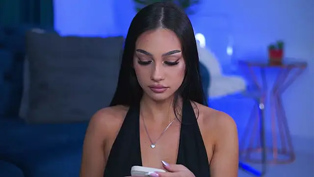 Snapshot of NinaSolenne chatting on February 2026 08:30:02 PM NinaSolenne online show from February 2026 08:30:02 PM