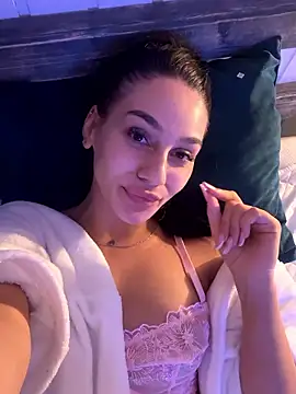 Snapshot of NinaSolenne chatting on January 2026 09:42:02 PM NinaSolenne online show from January 2026 09:42:02 PM