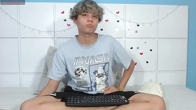NathanBell online show from September 2025 12:06:01 AM
