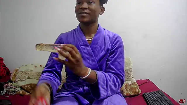 Snapshot of WetJuicieyxx chatting on October 2025 04:47:01 AM WetJuicieyxx online show from October 2025 04:47:01 AM