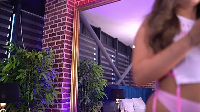 Snapshot of MillaSerene chatting on October 2025 05:28:01 AM MillaSerene online show from October 2025 05:28:01 AM