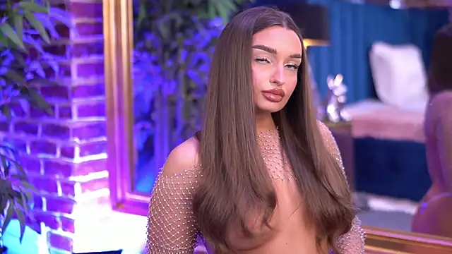 Snapshot of MillaSerene chatting on November 2025 07:23:02 AM MillaSerene online show from November 2025 07:23:02 AM