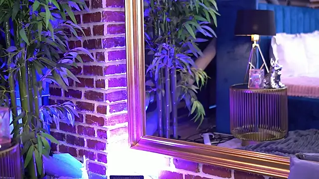 Snapshot of MillaSerene chatting on November 2025 06:28:02 AM MillaSerene online show from November 2025 06:28:02 AM