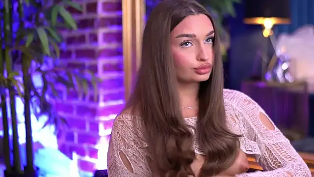 Snapshot of MillaSerene chatting on November 2025 07:29:02 AM MillaSerene online show from November 2025 07:29:02 AM