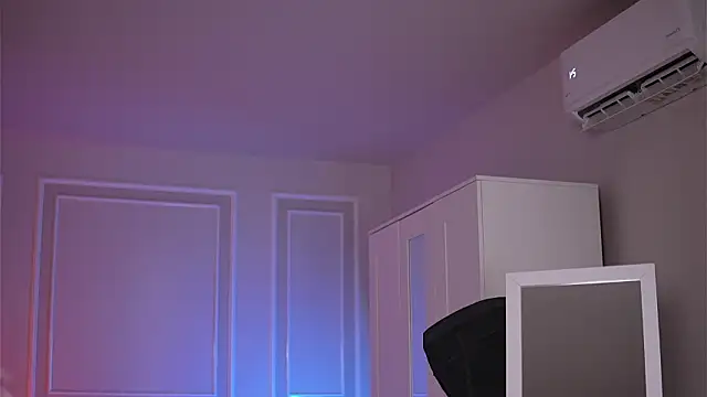 KyssaraPlay online show from March 2026 07:07:02 PM