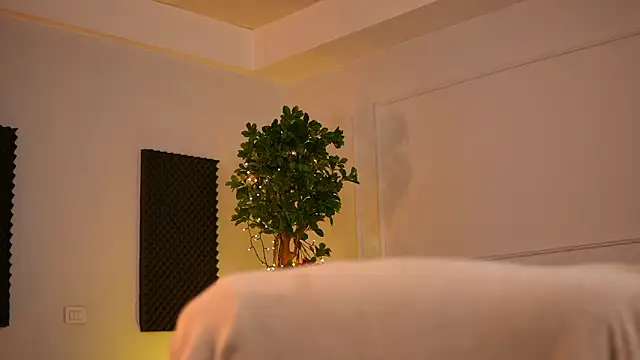 KyssaraPlay online show from March 2026 07:50:01 PM