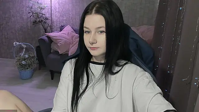 AlinaGreeeen online show from October 2025 07:49:01 AM
