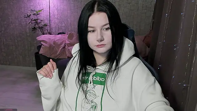 AlinaGreeeen online show from September 2025 12:55:01 AM
