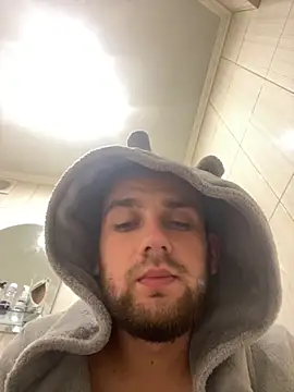 LuckyGirlfriends online show from November 2025 04:45:02 PM