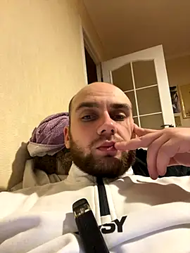 LuckyGirlfriends online show from November 2025 06:22:02 PM