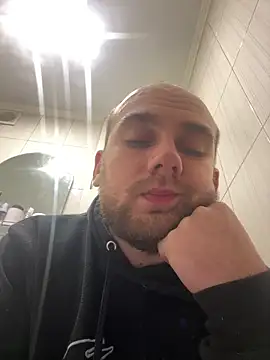 LuckyGirlfriends online show from February 2026 06:20:01 PM