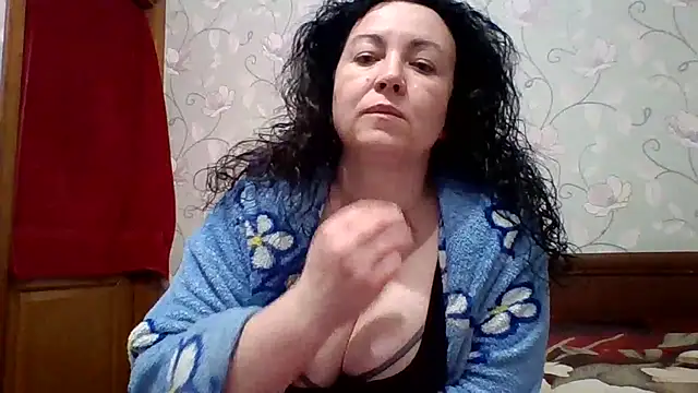 Snapshot of Velvet3451 chatting on April 2026 07:10:02 PM Velvet3451 online show from April 2026 07:10:02 PM