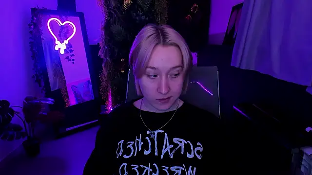 Snapshot of CinBellamy chatting on February 2026 05:42:01 AM CinBellamy online show from February 2026 05:42:01 AM