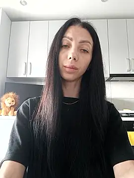 Snapshot of Princessa99885 chatting on May 2026 06:43:01 AM Princessa99885 online show from May 2026 06:43:01 AM