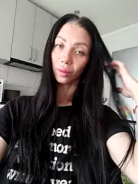 Snapshot of Princessa99885 chatting on May 2026 06:16:01 AM Princessa99885 online show from May 2026 06:16:01 AM