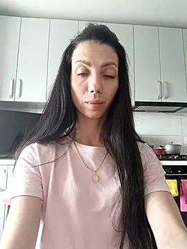 Snapshot of Princessa99885 chatting on June 2026 01:00:01 PM Princessa99885 online show from June 2026 01:00:01 PM