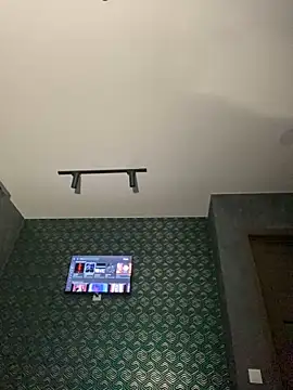 FavoriteKira online show from November 2025 08:34:01 PM