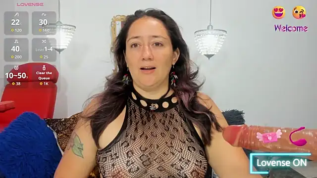 naughty milf esmeralda online show from April 2026 02:51:01 AM