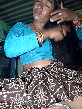 Snapshot of MISS_LOVE_001 chatting on October 2025 04:41:01 PM MISS LOVE 001 online show from October 2025 04:41:01 PM