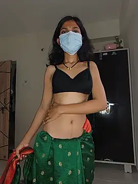Shivani2002 online show from May 2026 02:11:01 AM