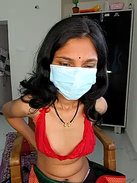 Shivani2002 online show from April 2026 01:45:01 AM