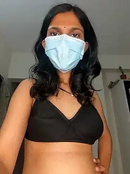 Shivani2002 online show from April 2026 04:26:01 PM