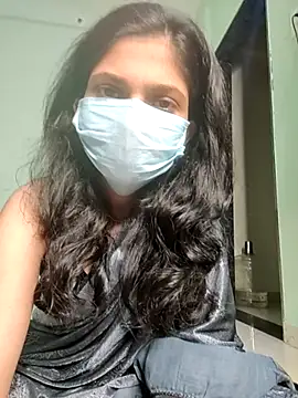 Shivani2002 online show from February 2026 05:41:01 PM