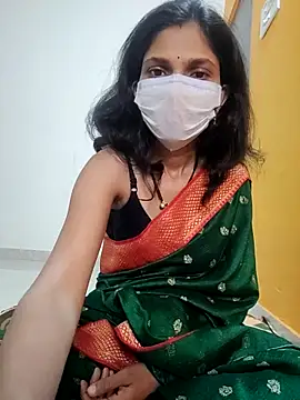 Shivani2002 online show from December 2025 04:41:02 PM