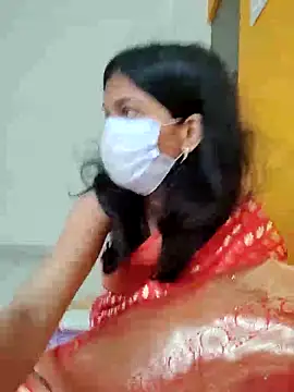 Shivani2002 online show from December 2025 01:52:02 AM