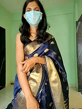 Shivani2002 online show from February 2026 04:43:01 AM