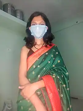 Shivani2002 online show from February 2026 05:57:01 PM