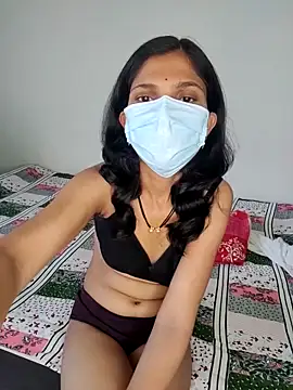 Shivani2002 online show from April 2026 10:11:02 AM