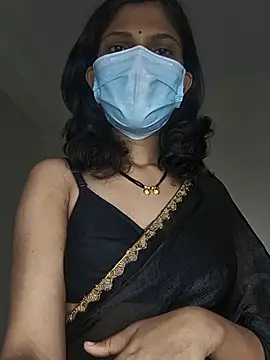 Snapshot of Shivani2002 chatting on July 2026 10:33:01 AM Shivani2002 online show from July 2026 10:33:01 AM