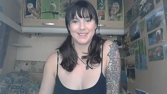 Snapshot of Skye_DD_T chatting on October 2025 08:46:02 AM Skye DD T online show from October 2025 08:46:02 AM