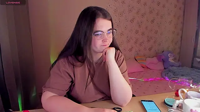 Alice next door online show from February 2026 02:06:01 PM