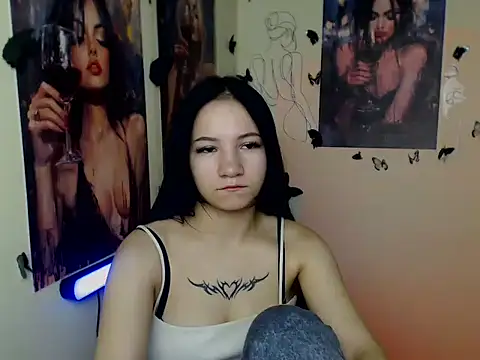 Em7MaA online show from November 2025 06:46:02 AM