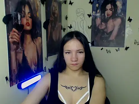 Em7MaA online show from October 2025 07:20:02 AM