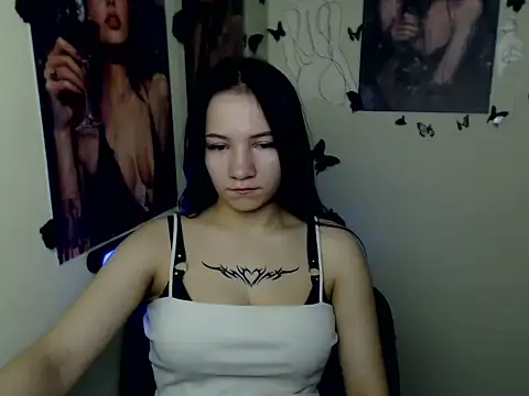 Em7MaA online show from December 2025 06:56:01 AM