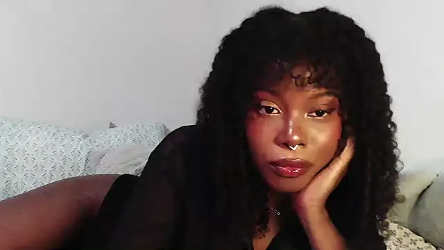 SparklingSoleil online show from November 2025 02:55:02 PM