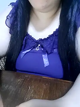 Snapshot of Madam-bezoul- chatting on October 2025 10:55:02 PM Madam-bezoul- online show from October 2025 10:55:02 PM