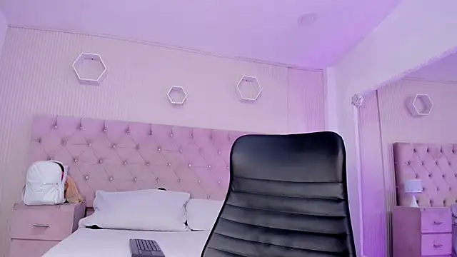 MadisonSky  online show from November 2025 12:31:01 PM