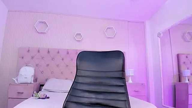 MadisonSky  online show from November 2025 12:53:01 PM