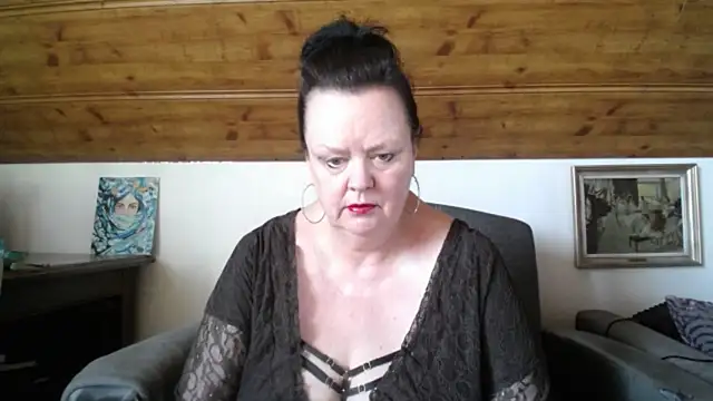 Snapshot of TiffanyMature chatting on June 2026 07:17:01 AM TiffanyMature online show from June 2026 07:17:01 AM