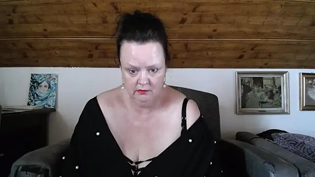 Snapshot of TiffanyMature chatting on July 2026 02:07:02 PM TiffanyMature online show from July 2026 02:07:02 PM
