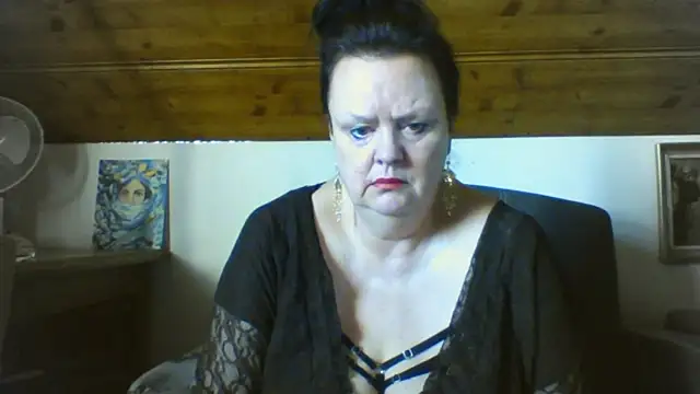 TiffanyMature online show from April 2026 08:32:02 AM