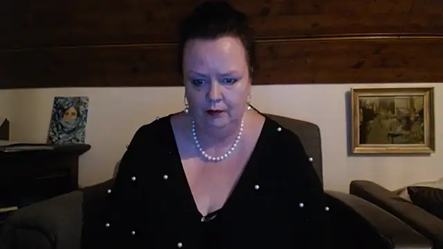 Snapshot of TiffanyMature chatting on May 2026 08:11:02 PM TiffanyMature online show from May 2026 08:11:02 PM