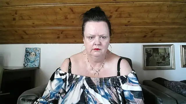 Snapshot of TiffanyMature chatting on June 2026 07:19:01 AM TiffanyMature online show from June 2026 07:19:01 AM