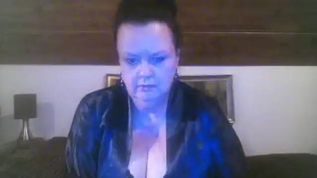 Snapshot of TiffanyMature chatting on September 2025 08:14:02 PM TiffanyMature online show from September 2025 08:14:02 PM