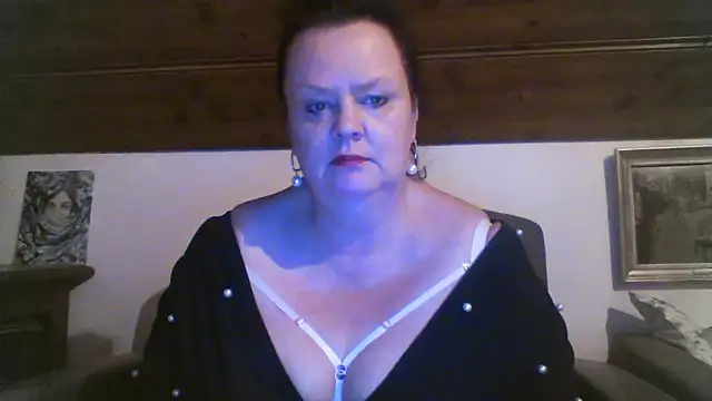 TiffanyMature online show from April 2026 08:27:01 PM