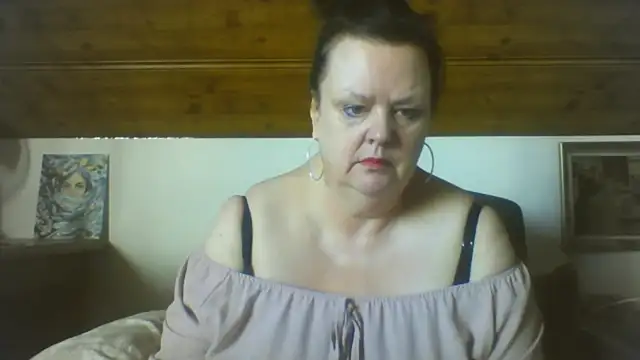 TiffanyMature online show from April 2026 08:09:01 AM